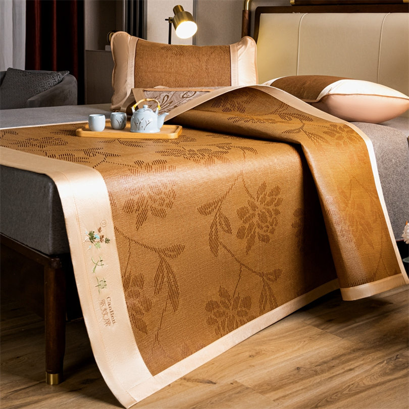Bamboo Cooling Mat and Pillowc - Silk Pillowcase Set recension och pris